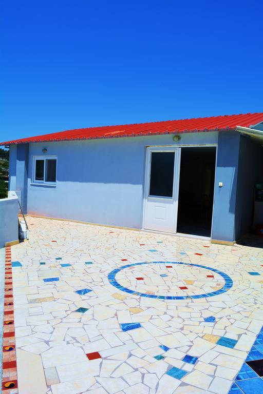 Ambrosia House Ferienhaus Tsairi