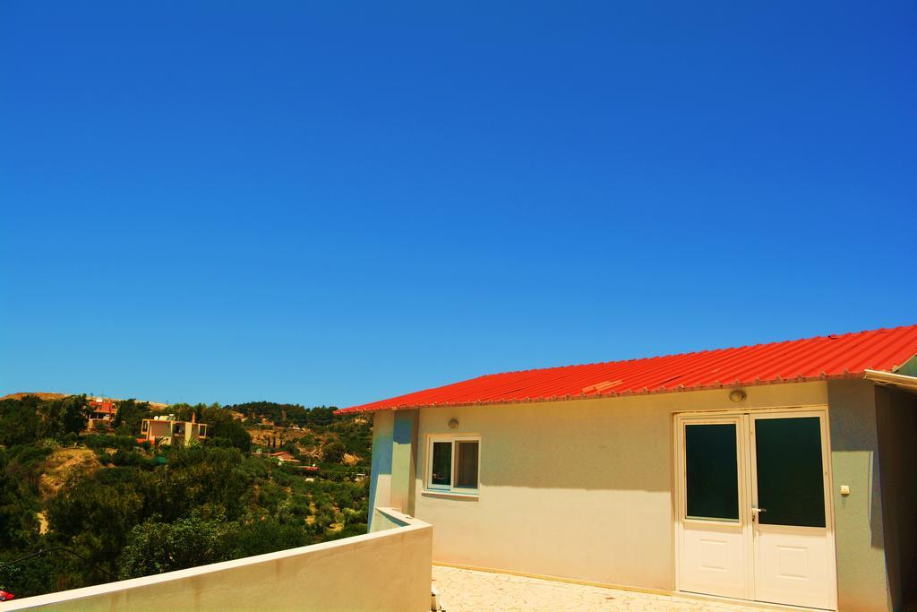Ambrosia House Tsairi
